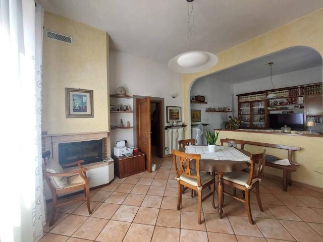 Appartamento in vendita a Vernio PO