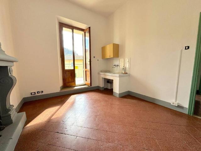 Appartamento in vendita a Vernio PO