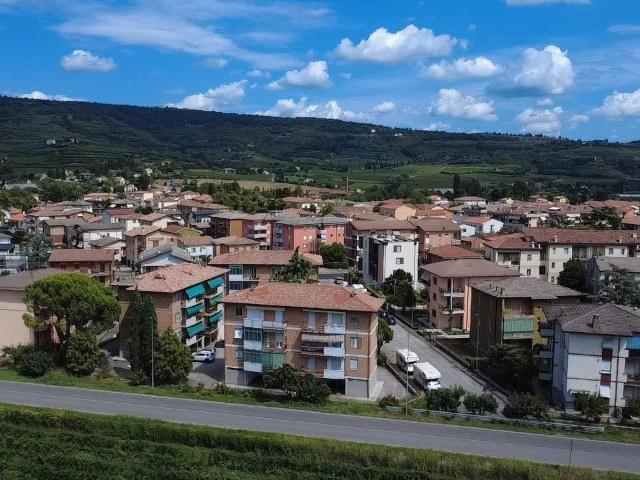 Appartamento in vendita a Verona