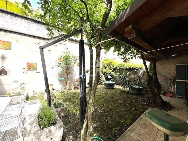 Appartamento in vendita a Verona, Valverde
