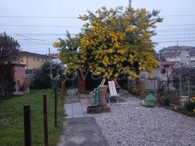Appartamento in vendita a Verona via Brigata Piemonte, 46, San Massimo Croce Bianca