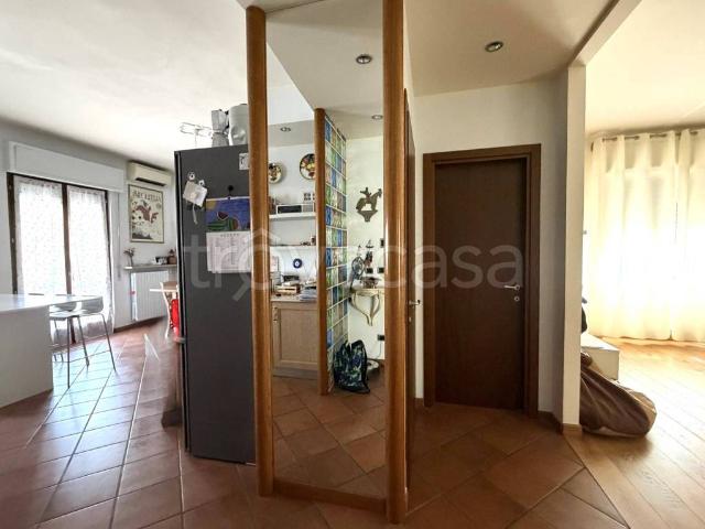 Appartamento in vendita a Verona via Paglia, Santa Lucia Golosine