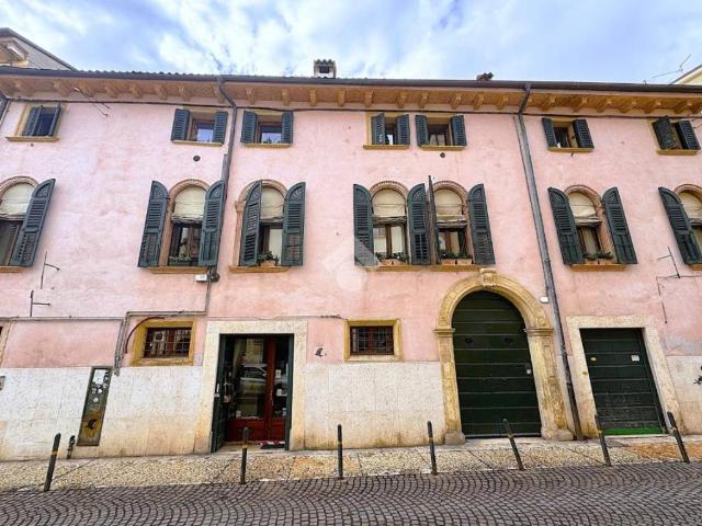 Appartamento in vendita a Verona VR