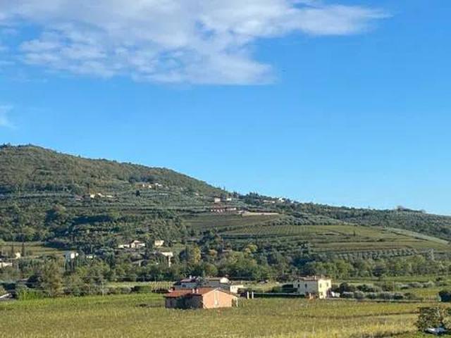 Appartamento in vendita a Verona VR