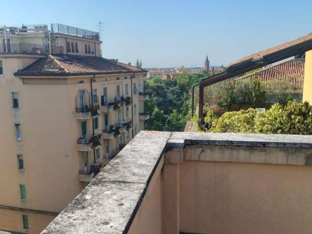 Appartamento in vendita a Verona VR