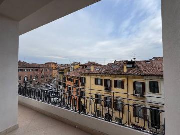 Appartamento in vendita a Verona VR