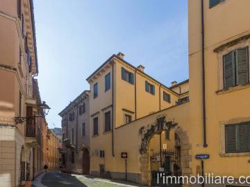 Appartamento in vendita a Verona VR