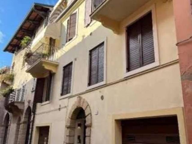 Appartamento in vendita a Verona VR