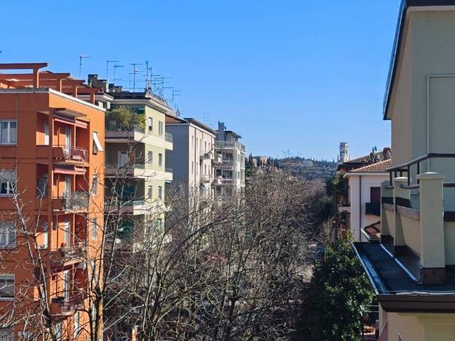 Appartamento in vendita a Verona VR