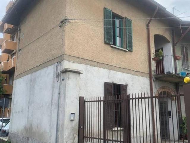 Appartamento in vendita a Verano Brianza MB