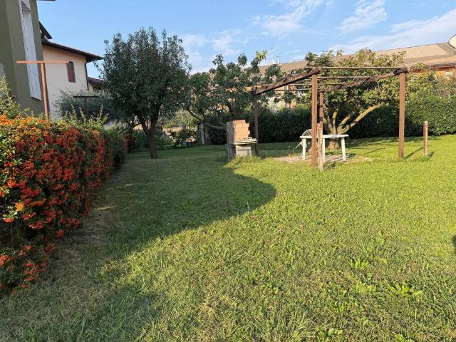 Appartamento in vendita a Verano Brianza MB