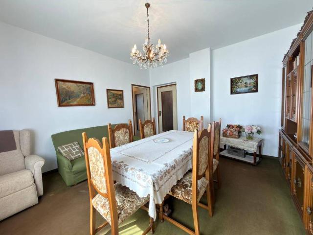 Appartamento in vendita a Verano Brianza MB