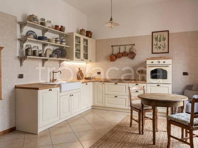 Appartamento in vendita a Verano Brianza via San Carlo