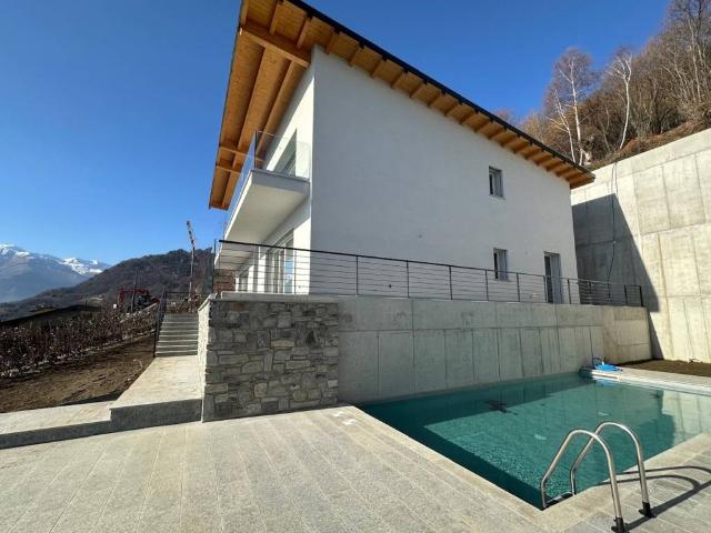 Appartamento in vendita a Vercana CO