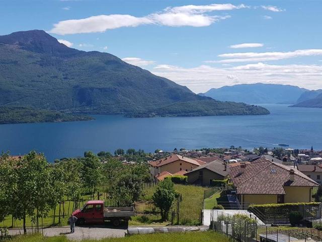 Appartamento in vendita a Vercana CO