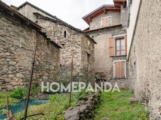 Appartamento in vendita a Vercana CO