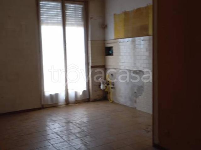 Appartamento in vendita a Vercelli piazza Cesare Battisti, 4