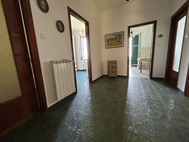 Appartamento in vendita a Vezzano Ligure SP