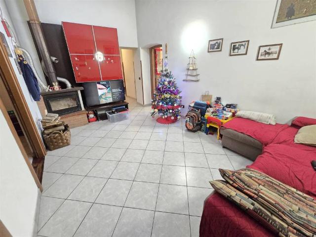 Appartamento in vendita a Vezzano Ligure SP