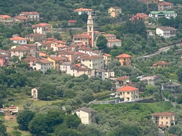 Appartamento in vendita a Vezzano Ligure SP