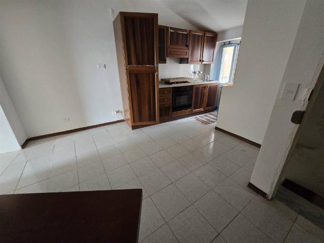 Appartamento in vendita a Vezzano Ligure SP