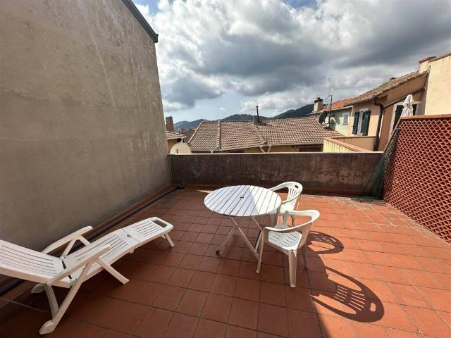 Appartamento in vendita a Vezzi Portio SV