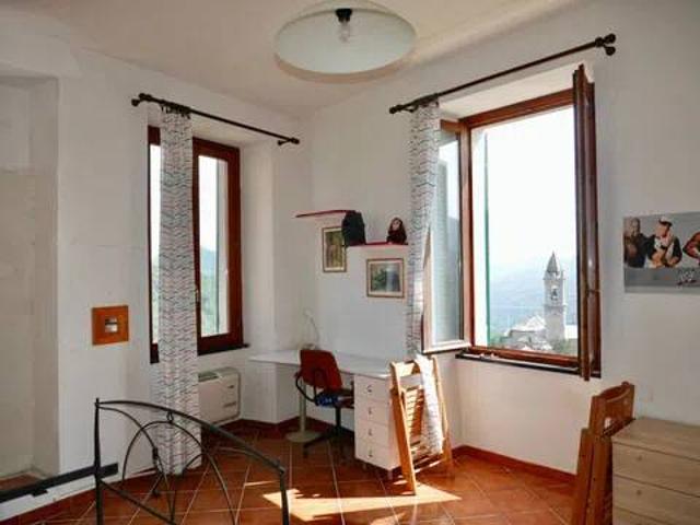 Appartamento in vendita a Vezzi Portio SV