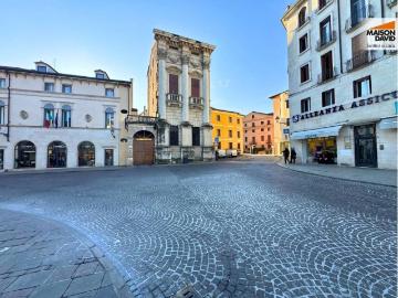 Appartamento in vendita a Vicenza VI