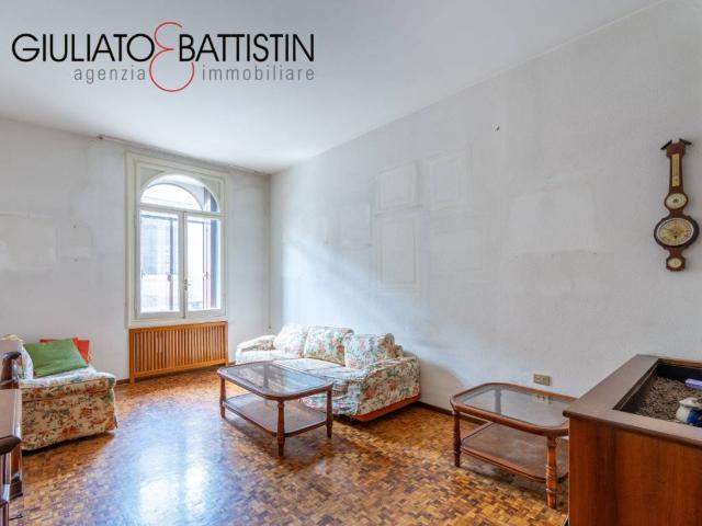 Appartamento in vendita a Vicenza VI