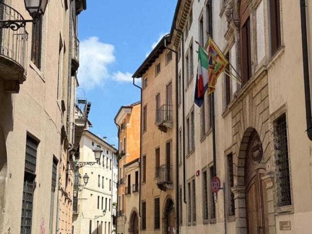 Appartamento in vendita a Vicenza VI