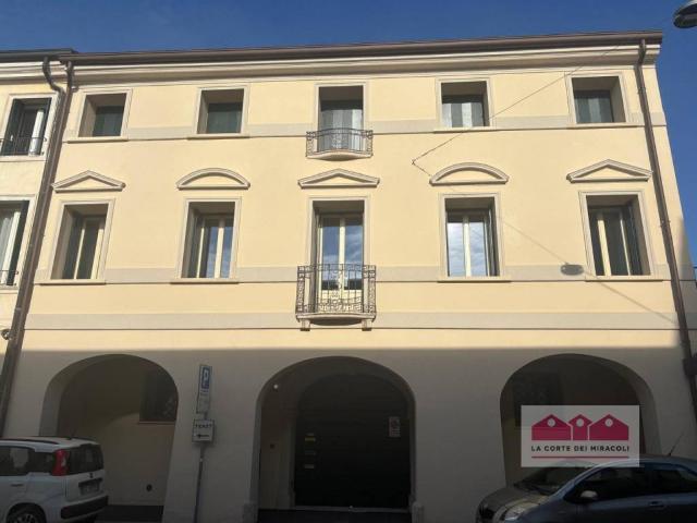 Appartamento in vendita a Vicenza VI