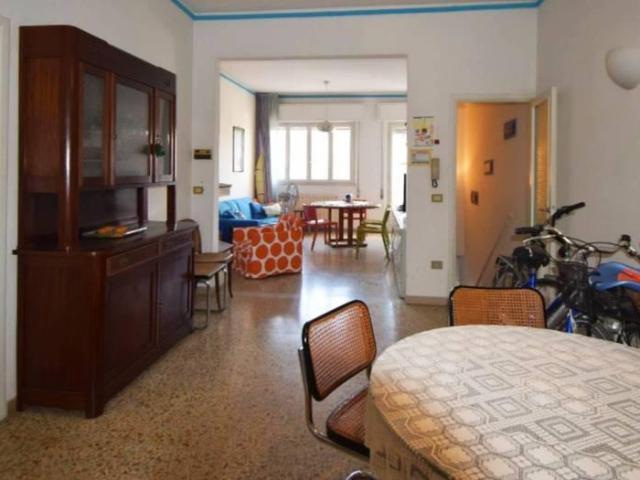 Appartamento in vendita a Viareggio