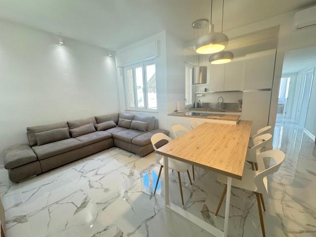 Appartamento in vendita a Viareggio