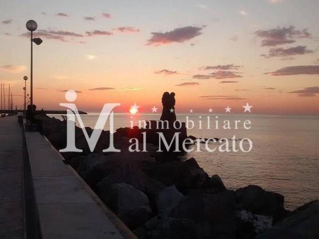 Appartamento in vendita a Viareggio