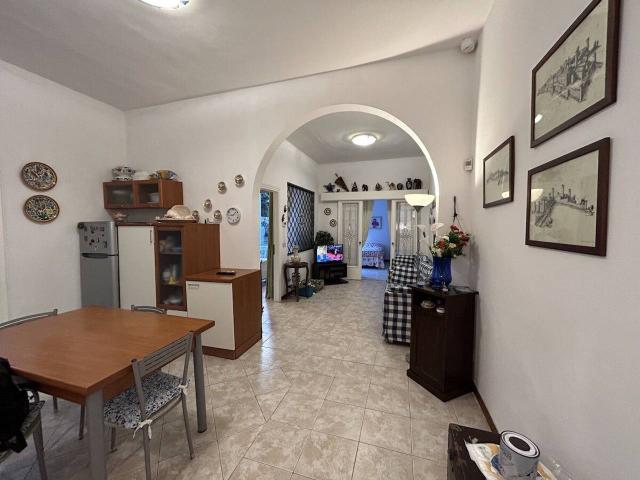 Appartamento in vendita a Viareggio