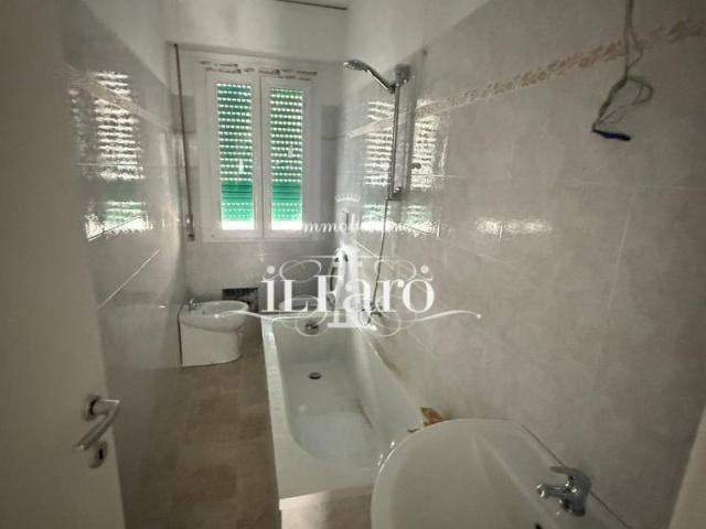Appartamento in vendita a Viareggio LU
