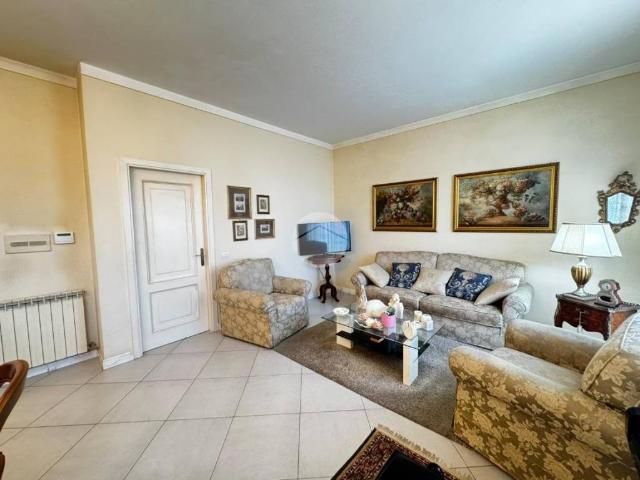 Appartamento in vendita a Viareggio LU