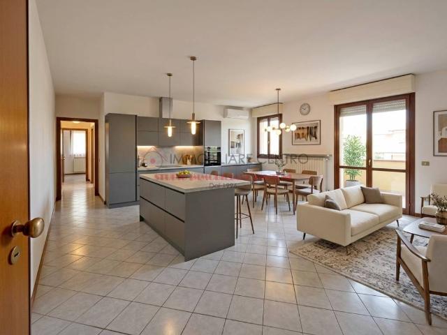 Appartamento in vendita a Viareggio LU
