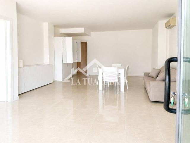 Appartamento in vendita a Viareggio LU