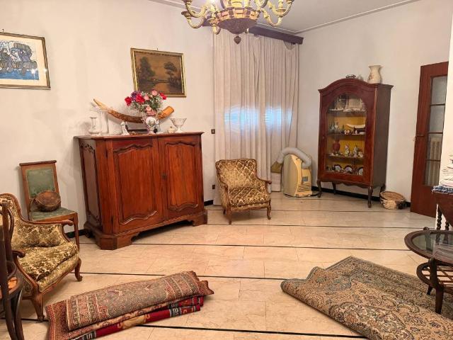 Appartamento in vendita a Viareggio LU