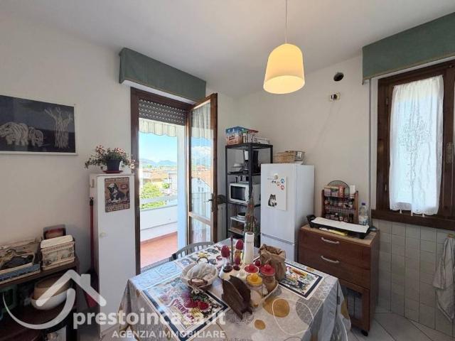 Appartamento in vendita a Viareggio LU