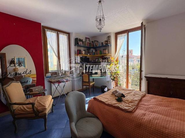 Appartamento in vendita a Viareggio LU