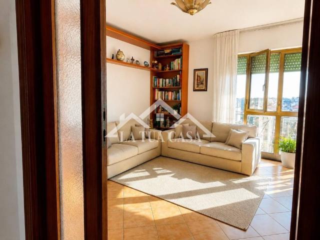 Appartamento in vendita a Viareggio LU