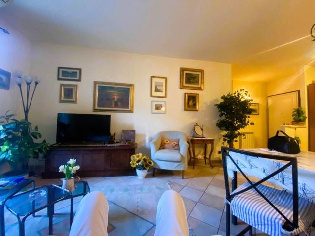 Appartamento in vendita a Viareggio LU