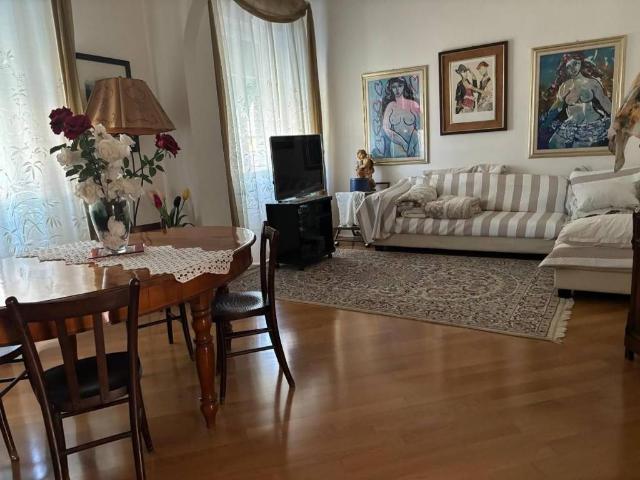 Appartamento in vendita a Viareggio LU