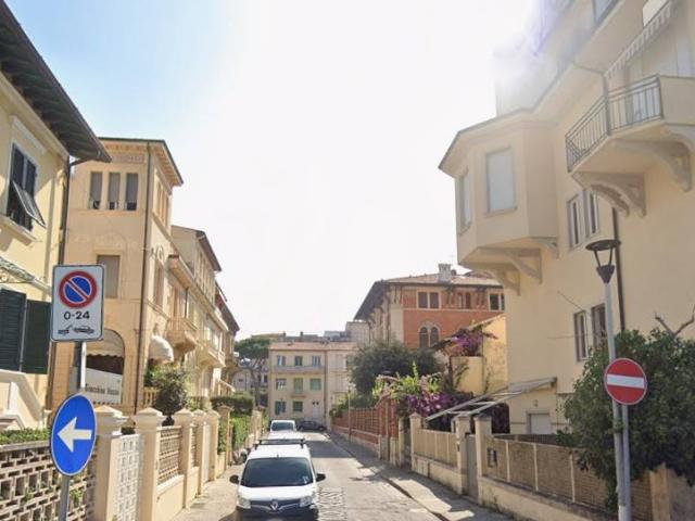 Appartamento in vendita a Viareggio LU