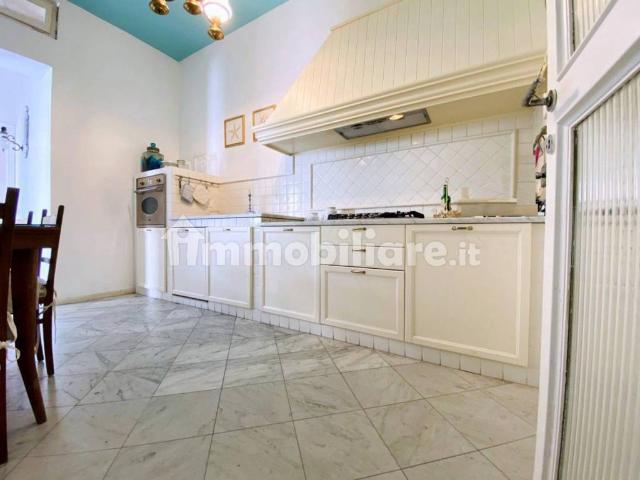 Appartamento in vendita a Viareggio LU