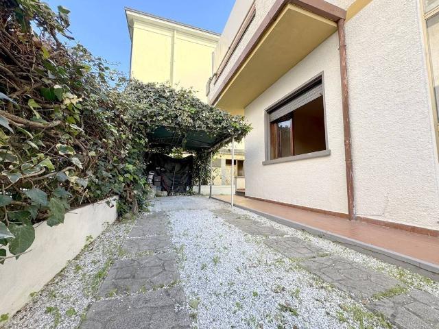 Appartamento in vendita a Viareggio LU