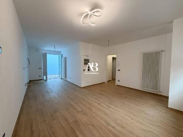 Appartamento in vendita a Viareggio LU
