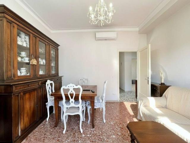 Appartamento in vendita a Viareggio LU